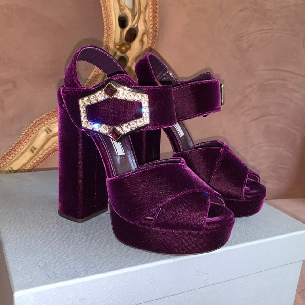 PRADA pumps